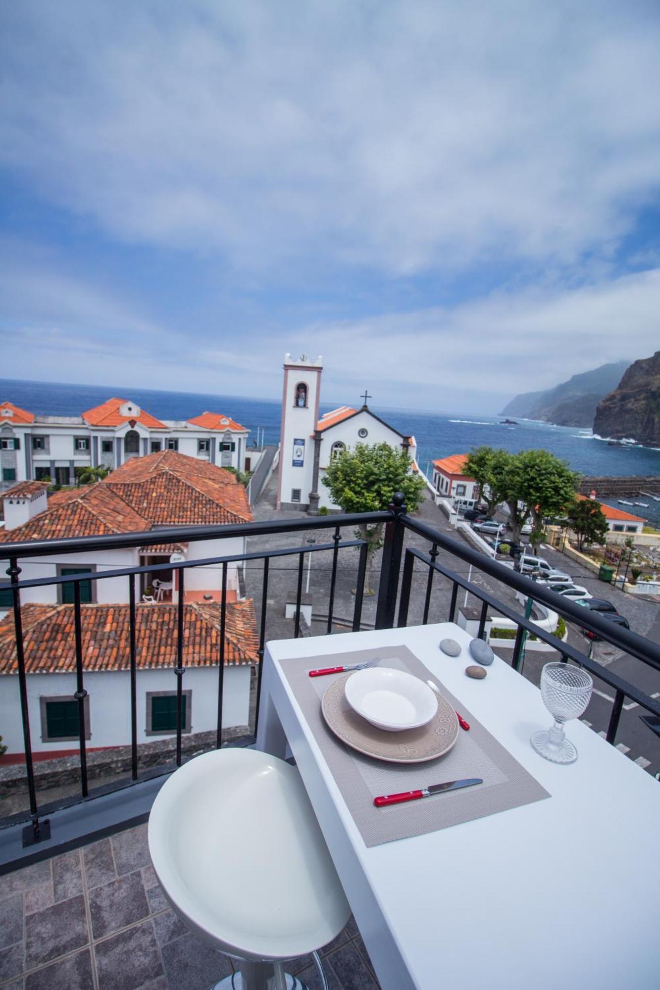 Oliveira'S Apartments - Madeira Island Ponta Delgada  Exterior foto