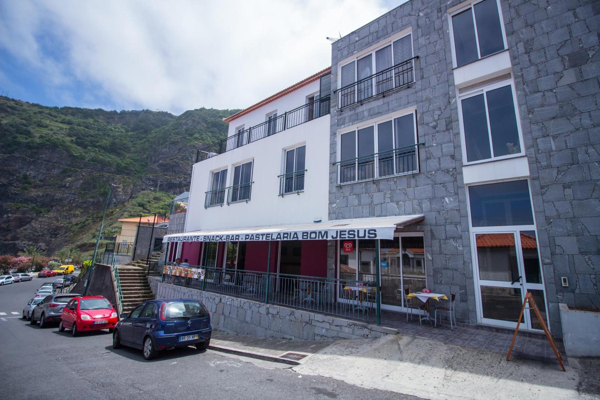 Oliveira'S Apartments - Madeira Island Ponta Delgada  Exterior foto